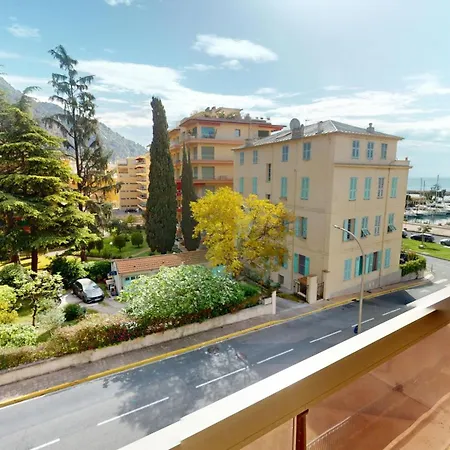 Διαμέρισμα 11e - Vue Laterale Dans Un Avec Piscine